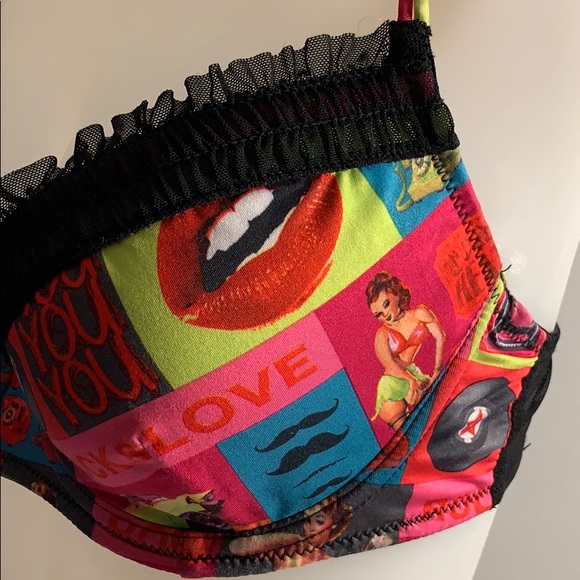 Cute Rock and Roll Bra with Lace - Picture 4 of 6